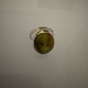 Elegant Green Stone Silver Ring